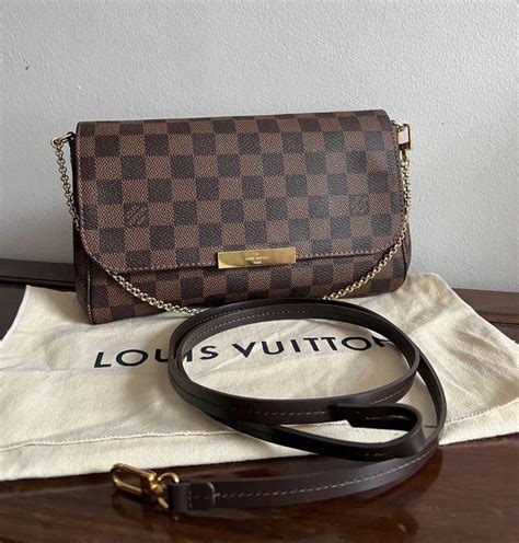 tassen louis vuitton prijzen|louis vuitton crossbody bag.